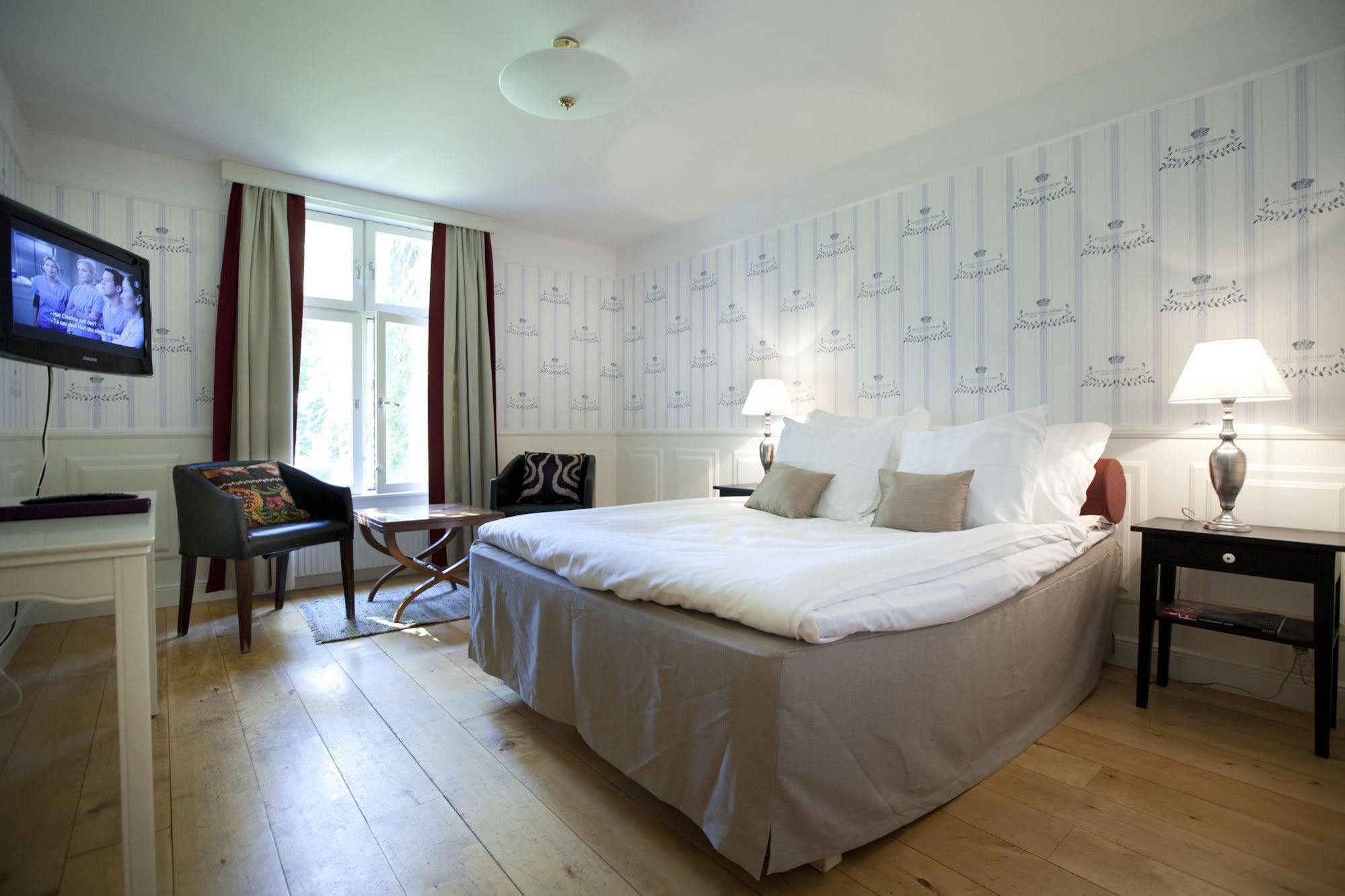 Smadalaroe Gard Hotell & Spa Buitenkant foto